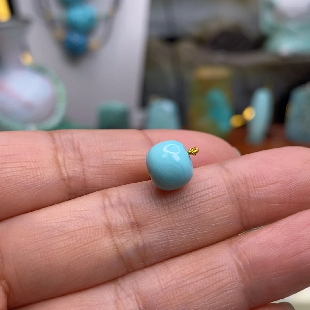 绿松石未镶嵌珠宝奇石8.2×7.2