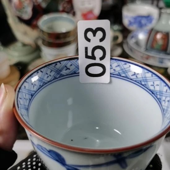 陶瓷秋**雨闪青花杯子一只