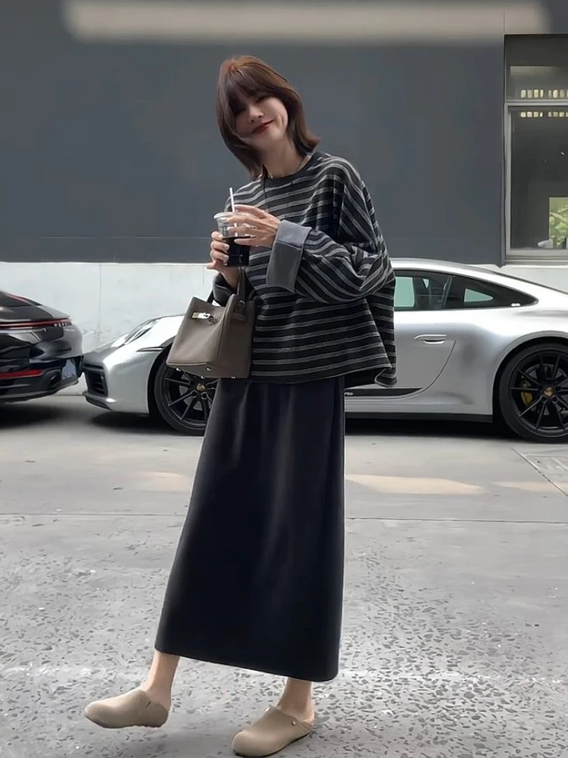 2025巨好看的早秋独特超好看韩系减龄小香风条纹上衣半身裙套装女