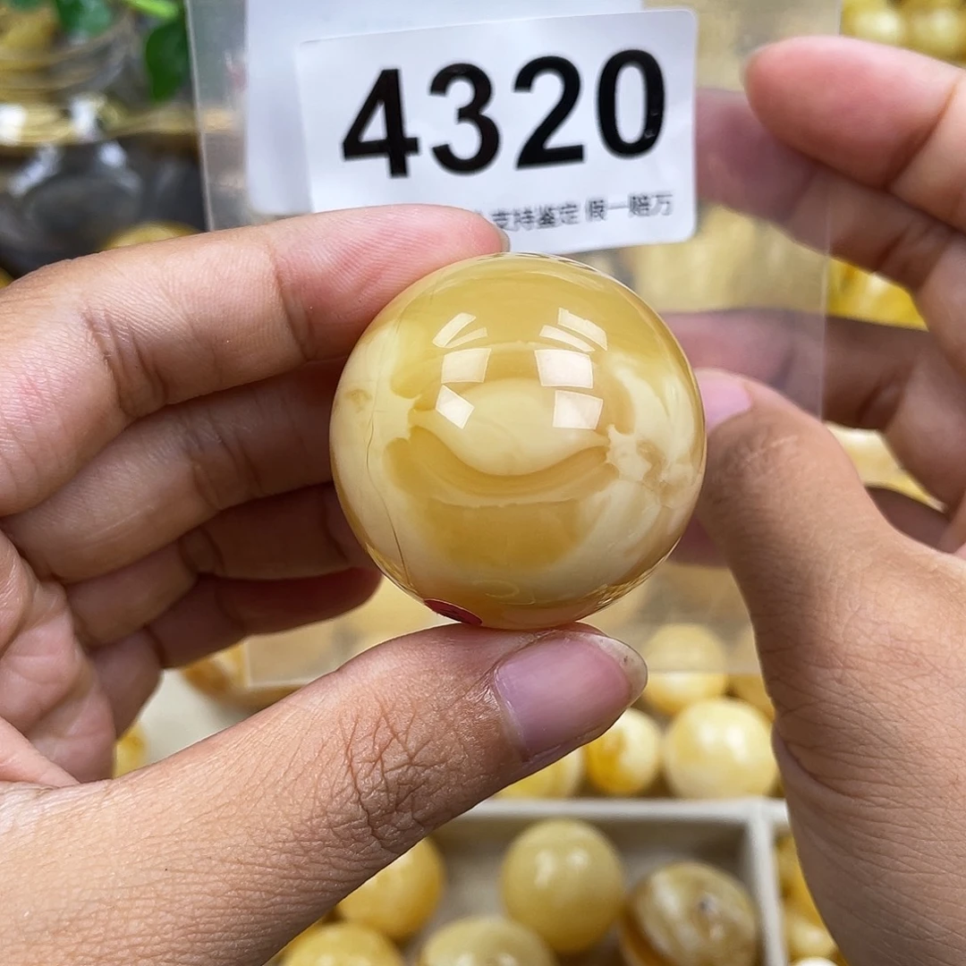 荒****琥珀未镶嵌珠宝奇石35.9