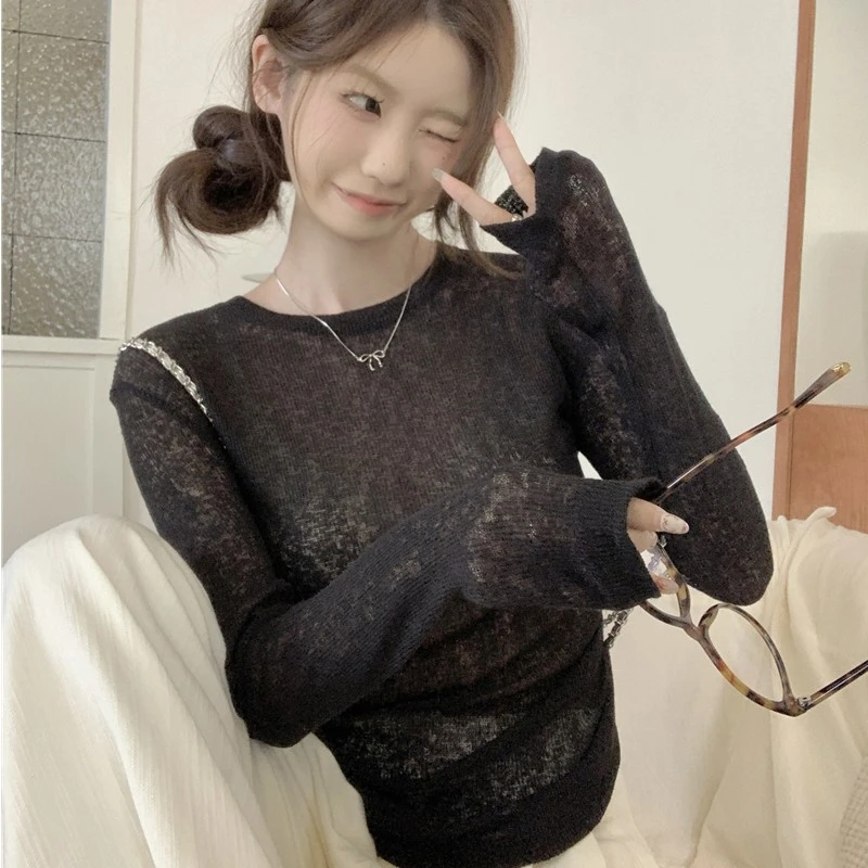 气质百搭圆领薄款微透防晒罩衫女春夏季设计感修身显瘦长袖上衣