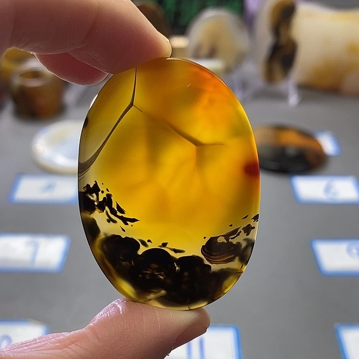 玛瑙/玉髓未镶嵌珠宝半成品