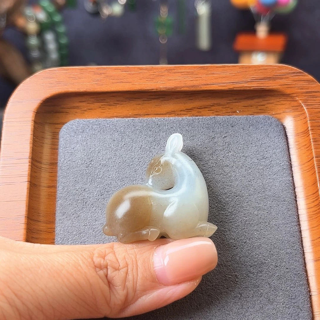 颈饰未镶嵌和田玉迎*