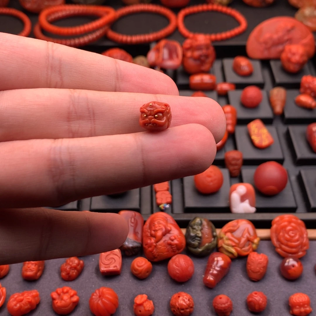 南红玛瑙未镶嵌南红精工雕刻醒狮头9.7mm