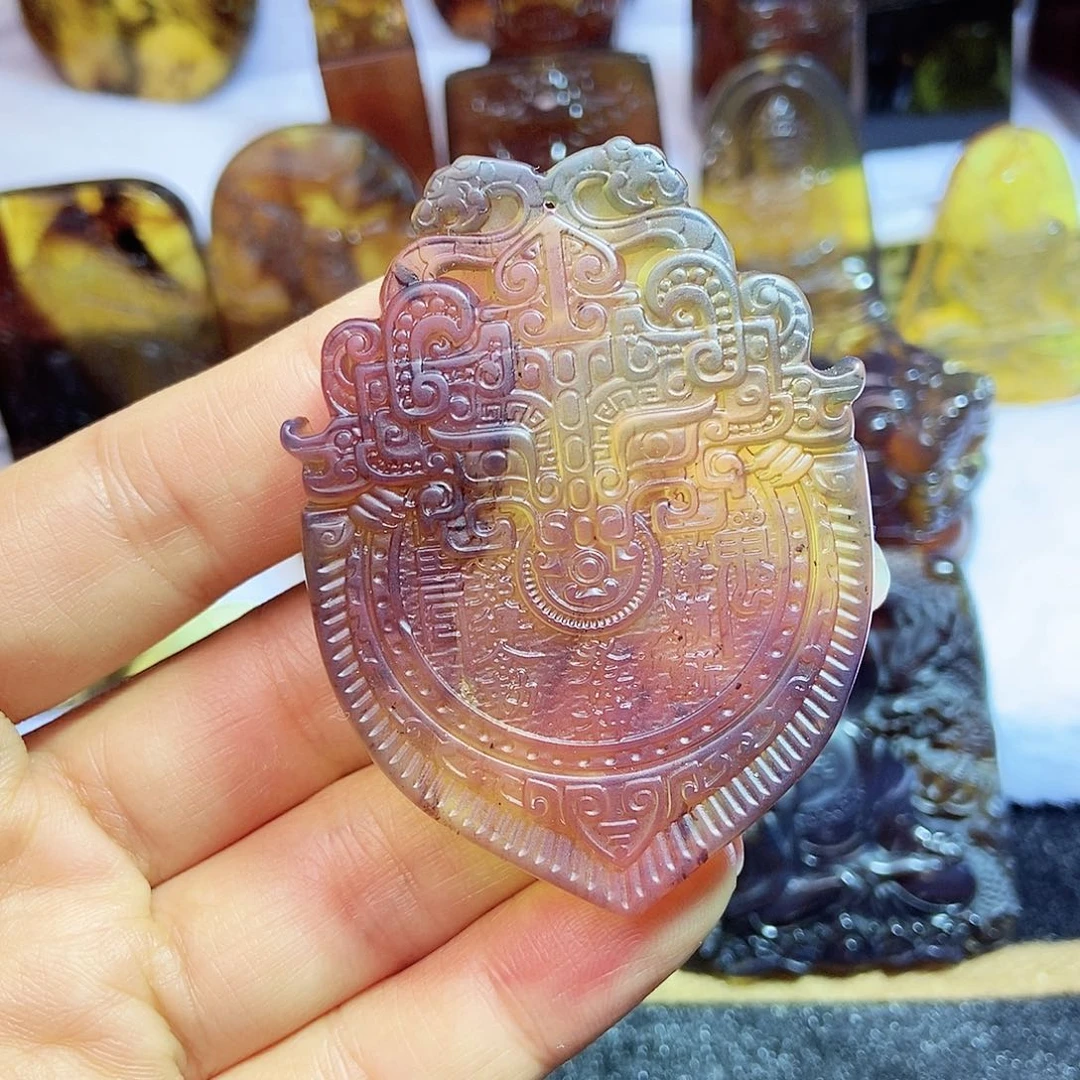 琥珀颈饰未镶嵌九宫八卦