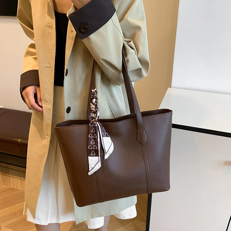 大容量包包女士新款潮复古百搭通勤单肩包高级感大学生上课托特包