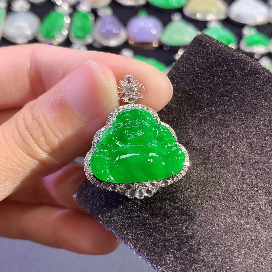 翡翠18K金镶嵌吊坠(赠链)