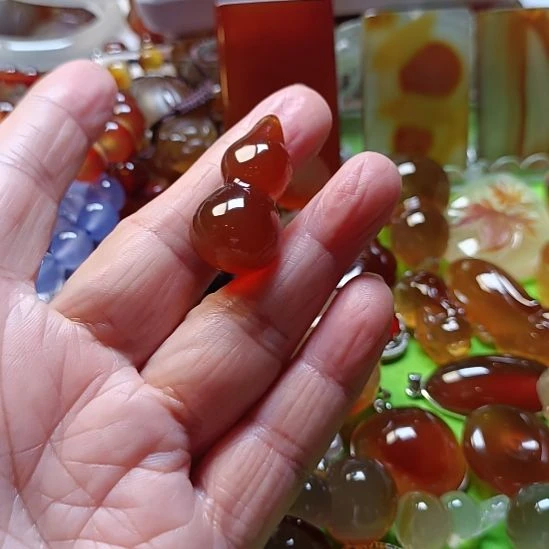 小***欣玛瑙/玉髓未镶嵌颈饰