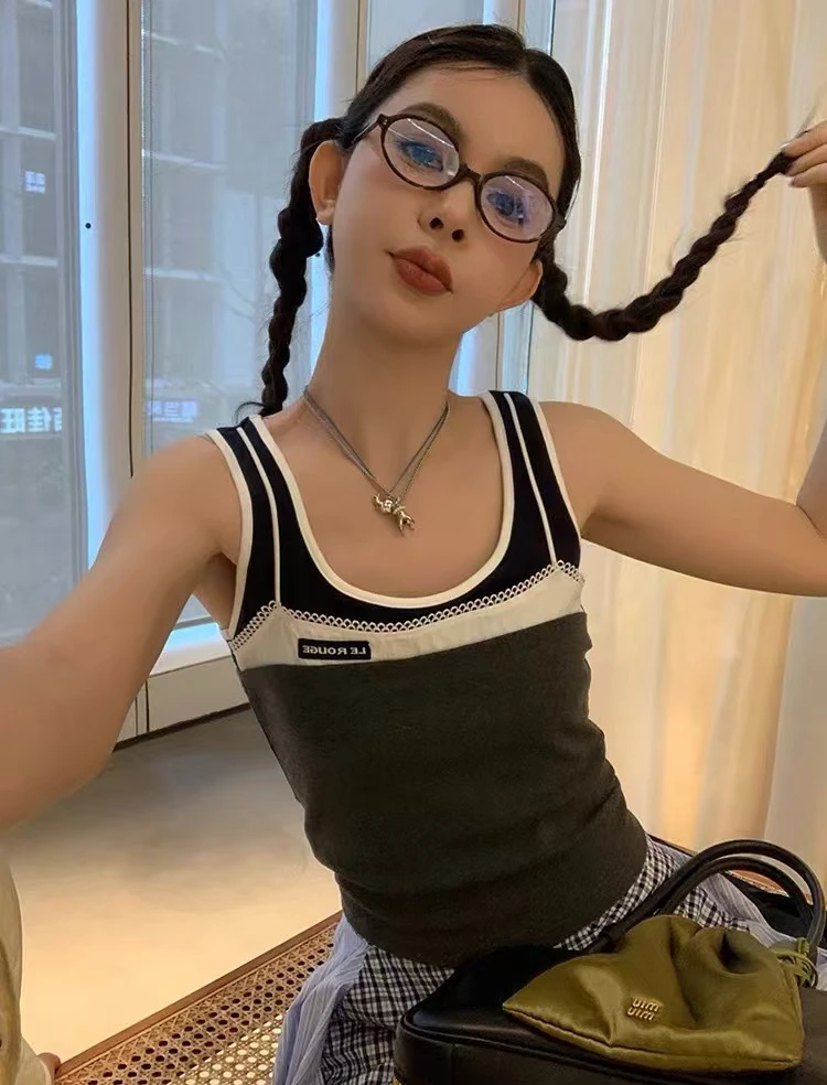 le rouge周美美  智巧拼接miu系女孩时髦百搭假三件撞色背心