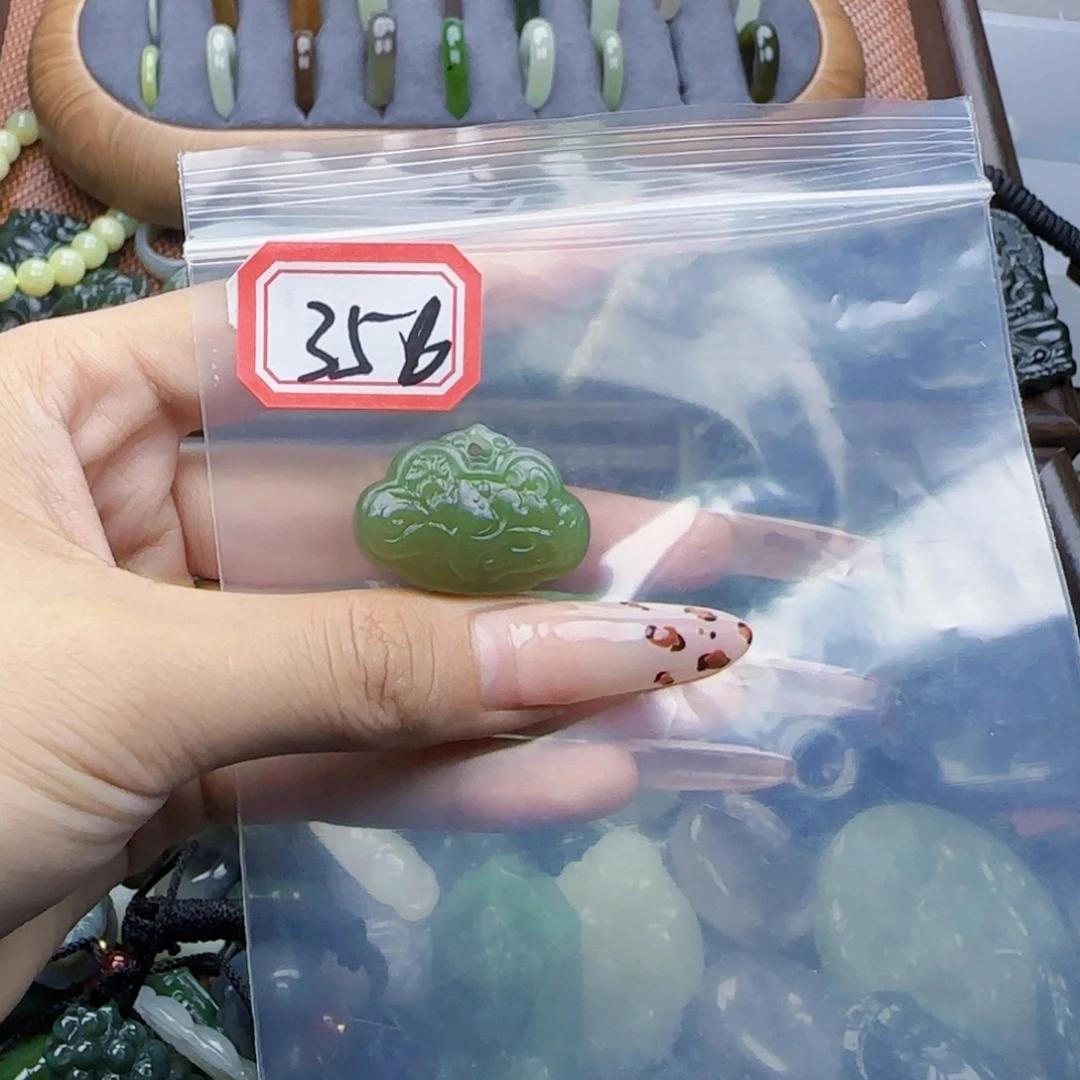 和田玉未镶嵌珠宝半成品