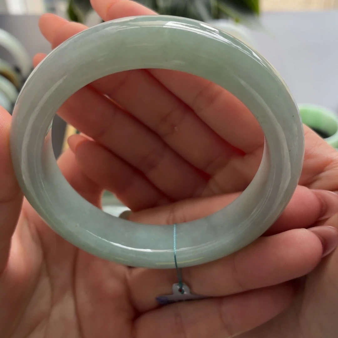 翡翠未镶嵌手镯天然