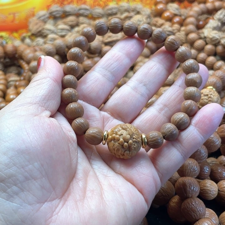 ：***：猴头核桃手串1.0同尺聚宝盆