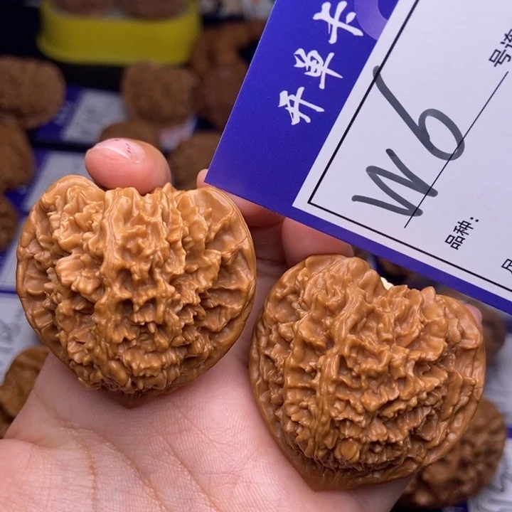 文玩核桃吊坠W6链接 满天星42尺