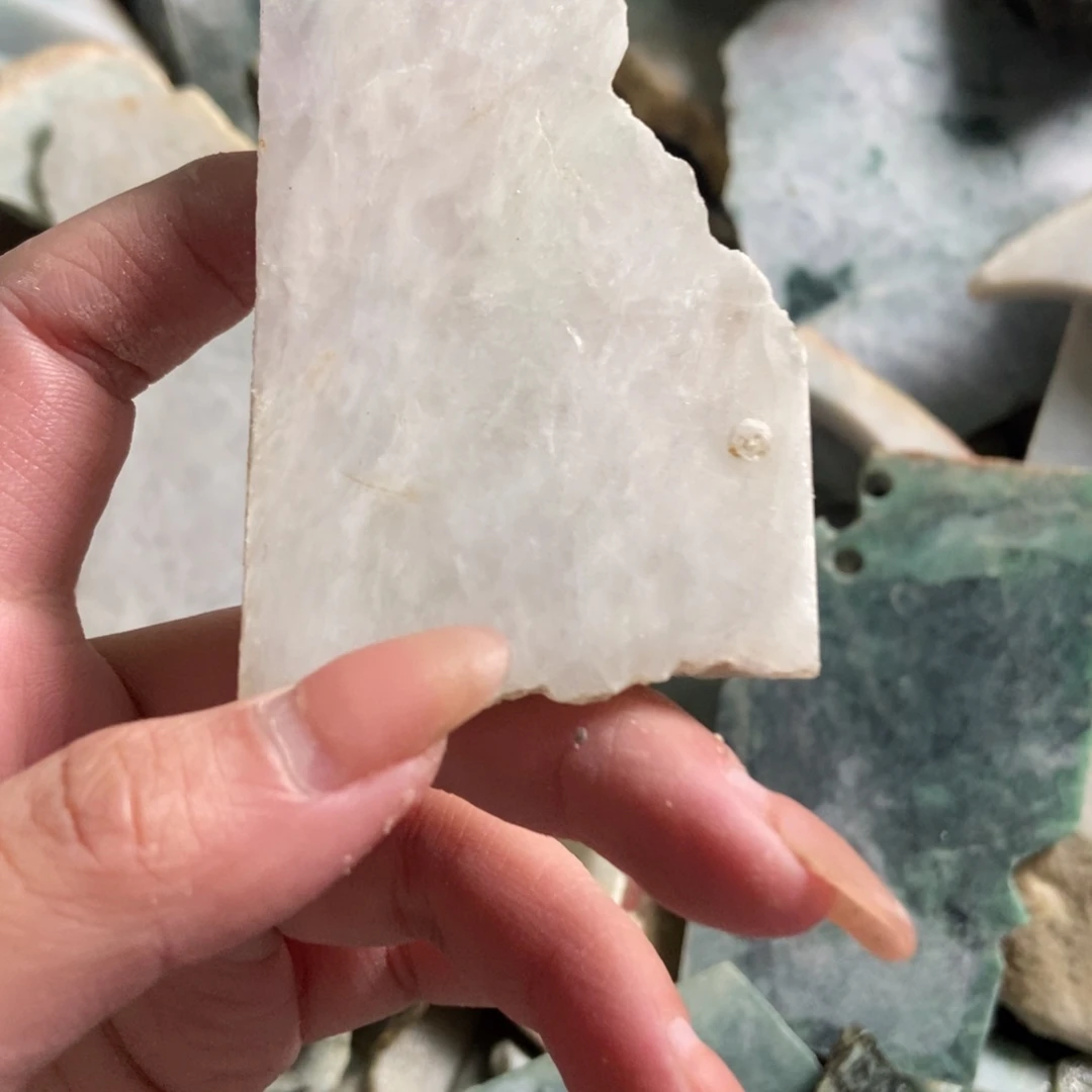 翡翠未镶嵌挂件天然翡翠