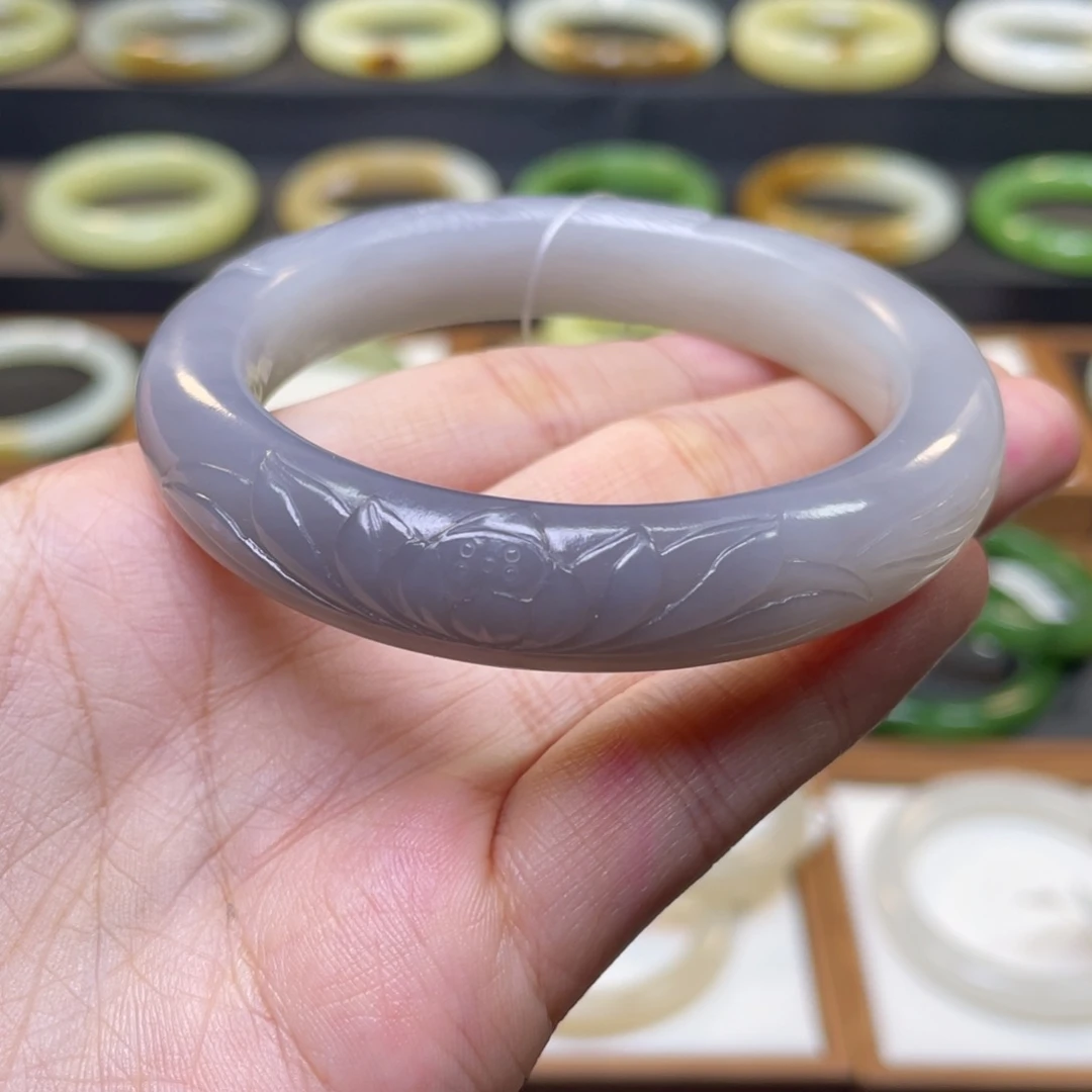 和田玉手镯54未镶嵌