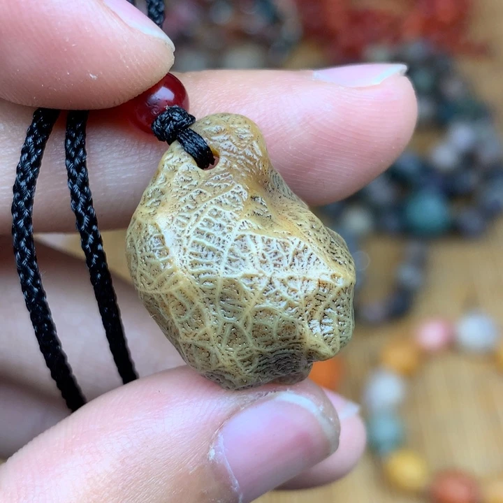 玛瑙/玉髓未镶嵌珠宝半成品阿****护