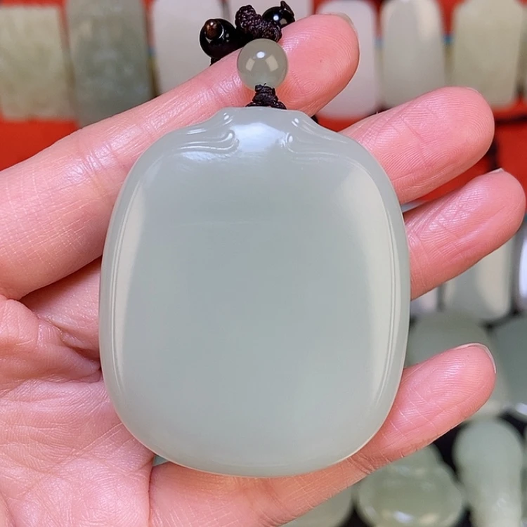 【闪购商品】颈饰未镶嵌和田玉