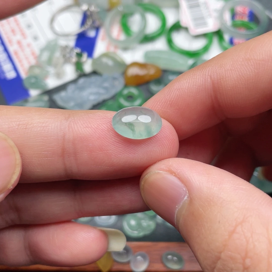 翡翠颈饰未镶嵌缅甸翡翠