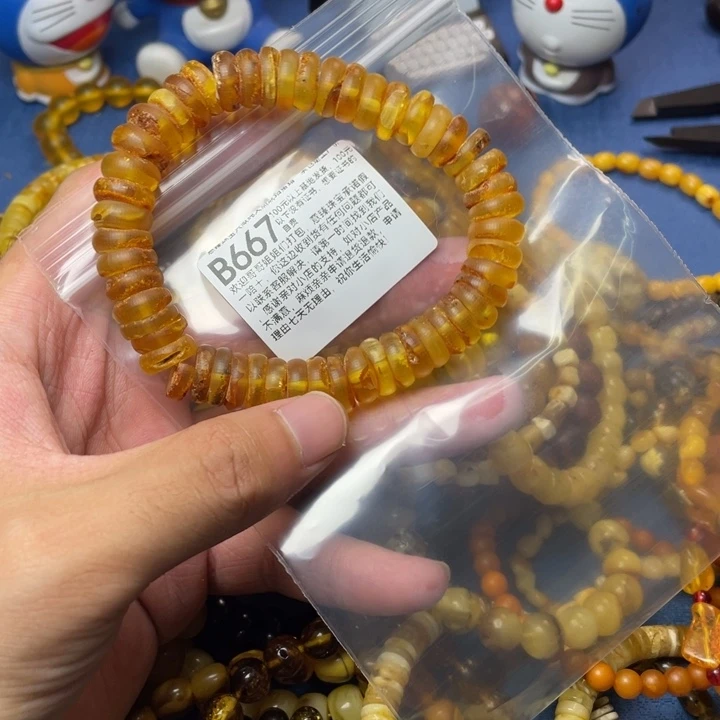 未镶嵌琥珀珠宝奇石