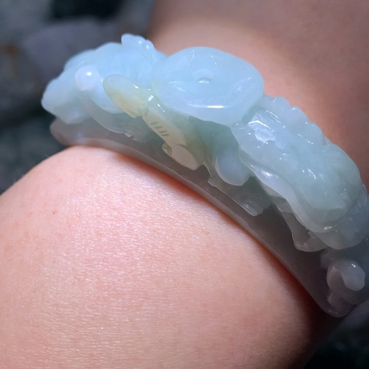 翡翠未镶嵌颈饰保真天然A货翡翠