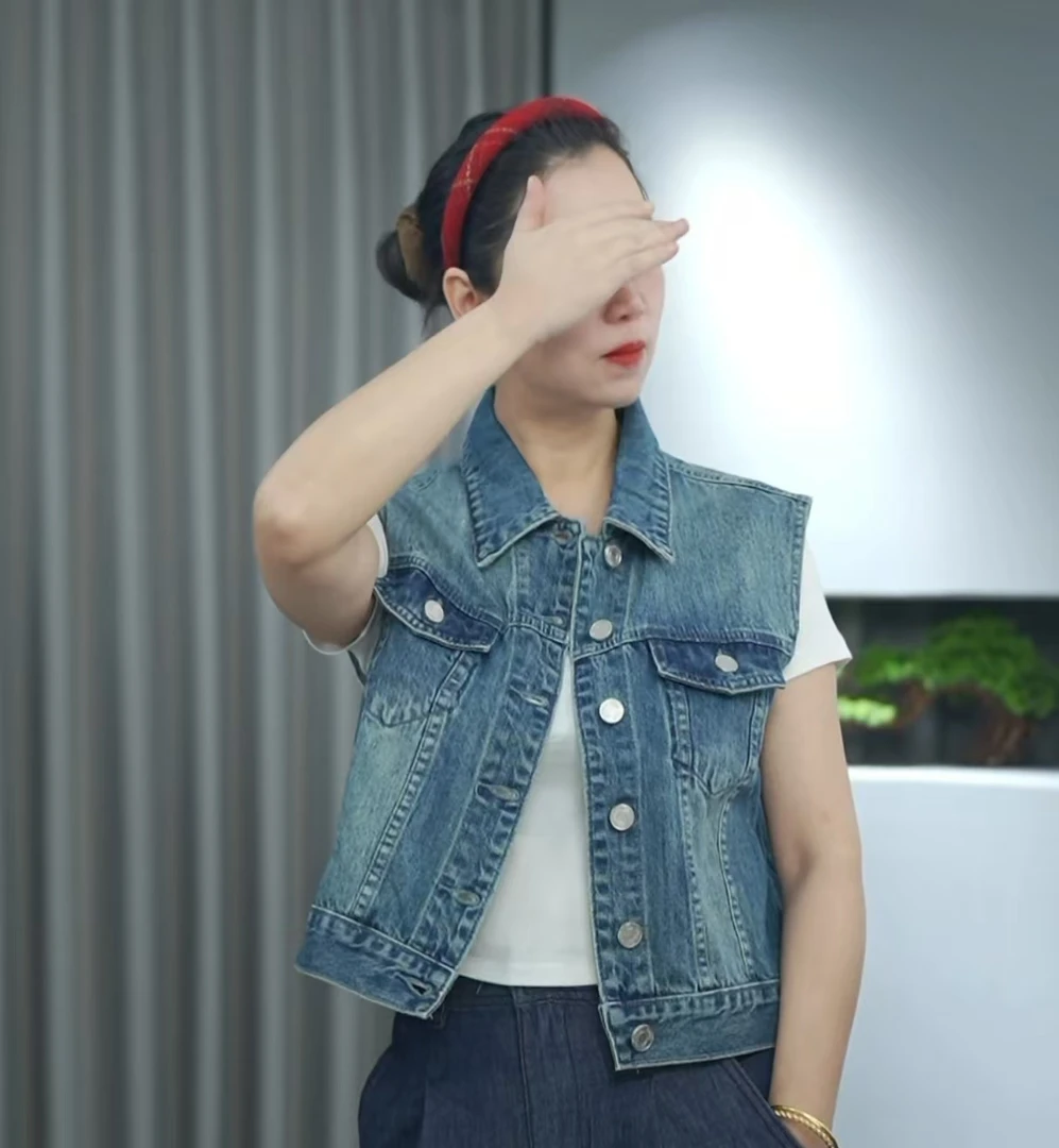 Huangxiaoqi Cowboy帅气复古牛仔马甲女休闲显瘦2999