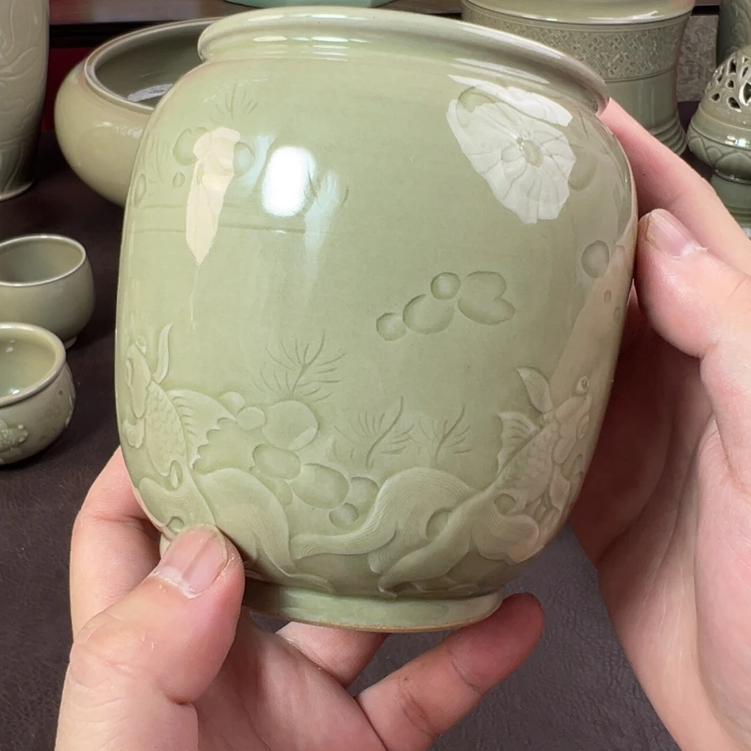 荀***琛青瓷茶器青瓷茶器微瑕