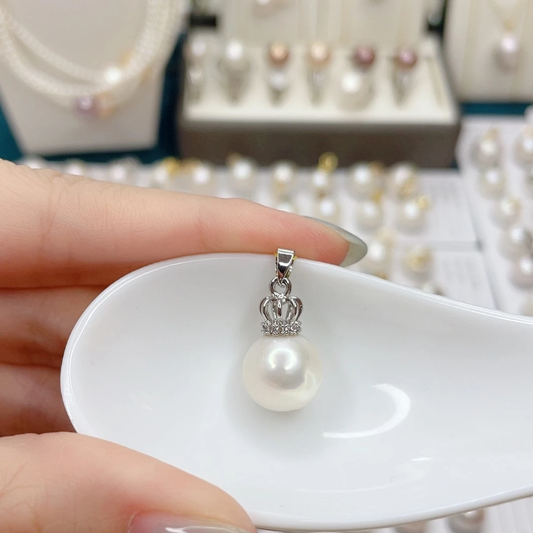 淡水珍珠合金吊坠(赠链)