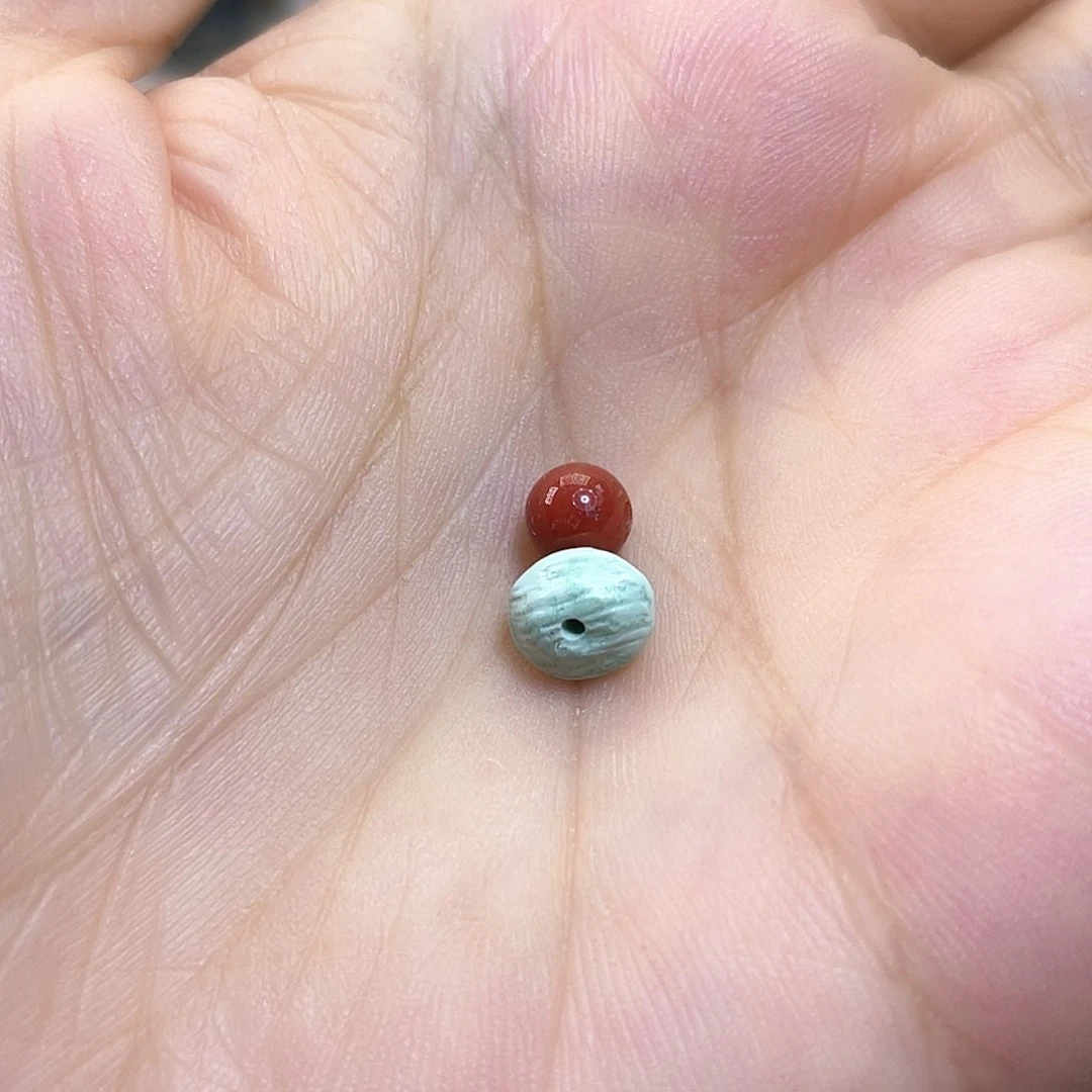 南红玛瑙配饰未镶嵌