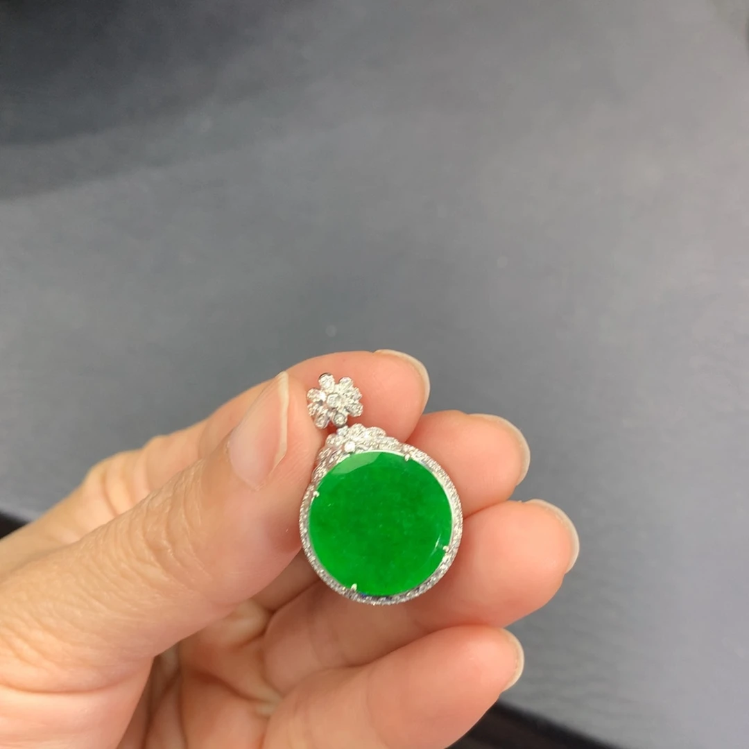 翡翠18K金镶嵌吊坠(不含链)