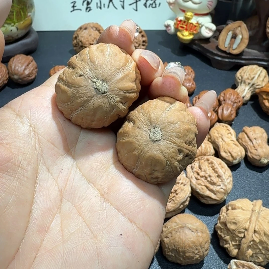 皓***杰文玩核桃吊坠8888