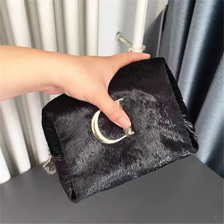 zx036迪黑色亮绒化妆包收纳包大容量手拿包改造包实用包时尚百搭