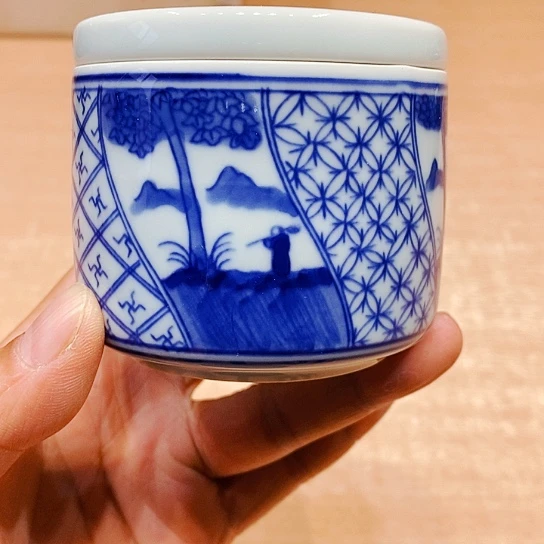 万千严选瓷器杂项如图所示
