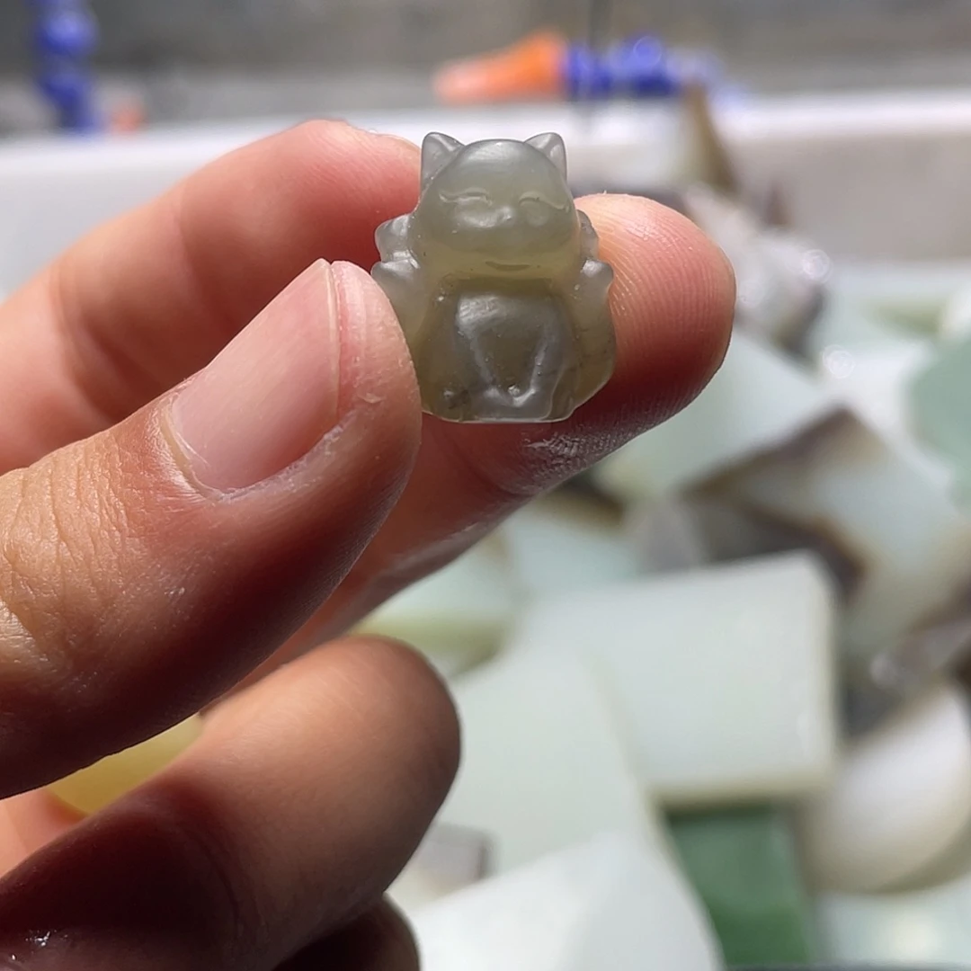 定制和田玉挂件未镶嵌