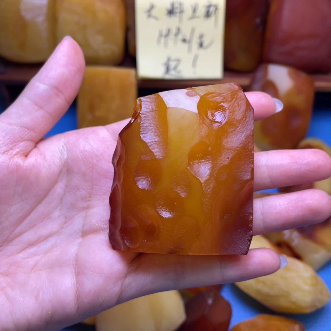 燕***子定制琥珀未镶嵌原石定制