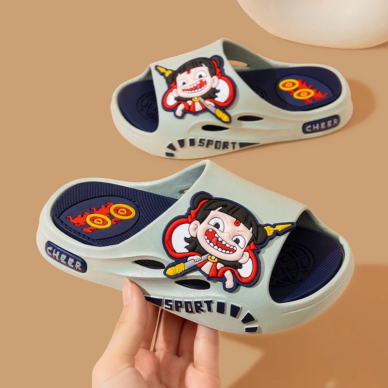 哪吒夏季新款儿童拖鞋男孩3-6-12室内居家外穿男童防滑软底凉拖鞋