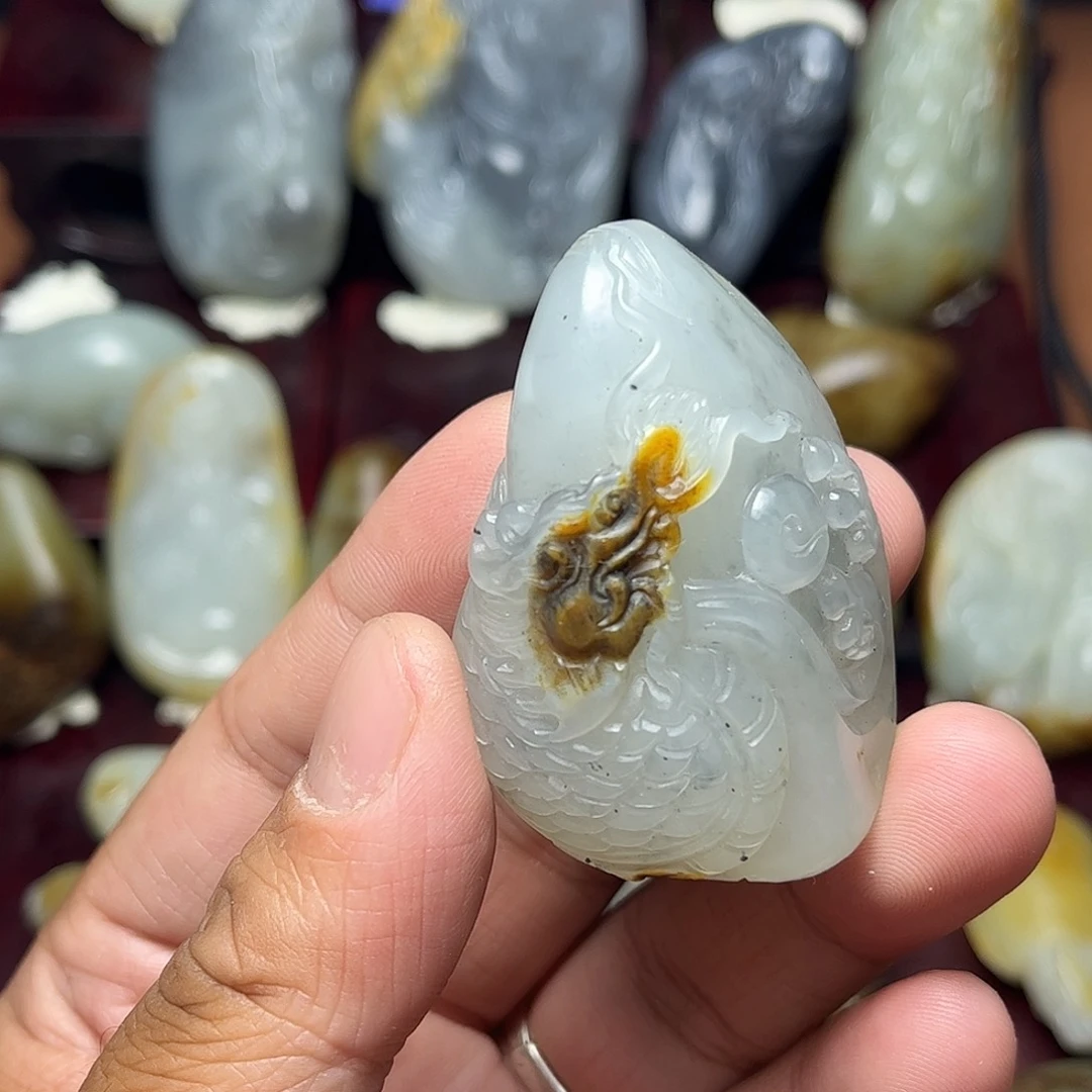 和田玉未镶嵌颈饰洛****丽