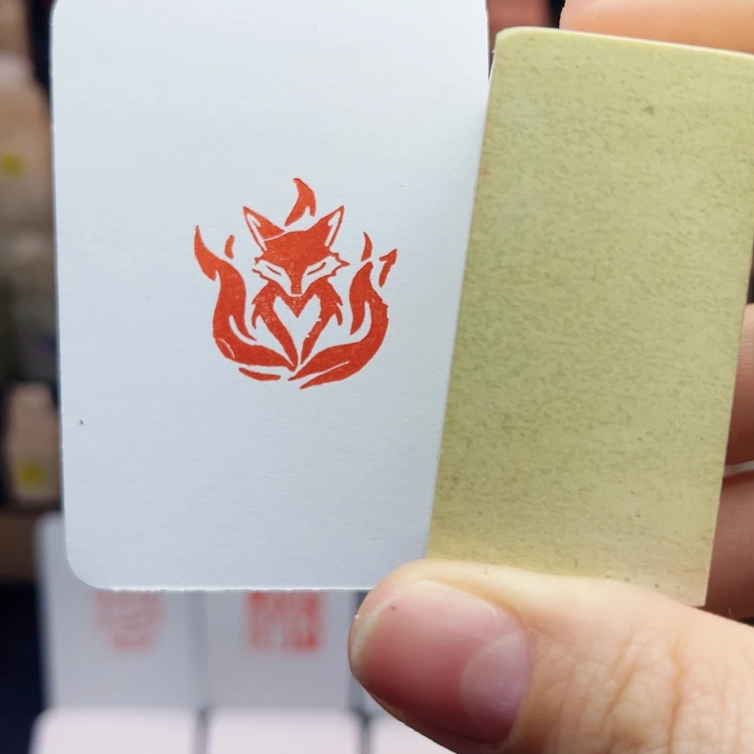 寿山石印石九尾红狐2.5