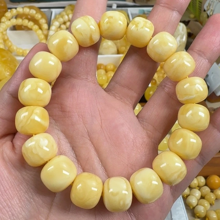 蜜蜡珠宝奇石未镶嵌