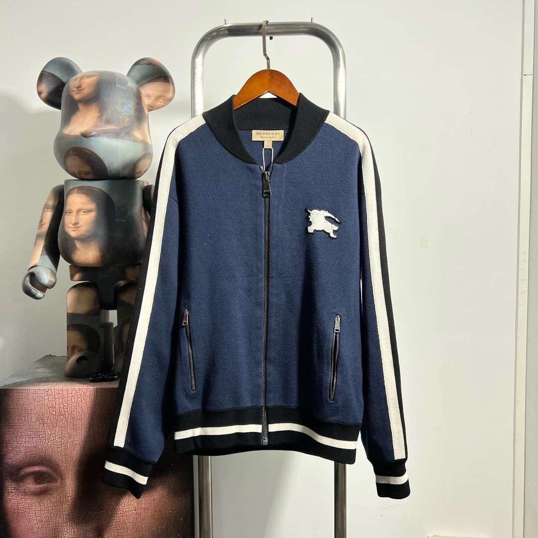99新 BURBERRY/博柏利 战马战马外套 T3114尺码：M胸围51衣长80
