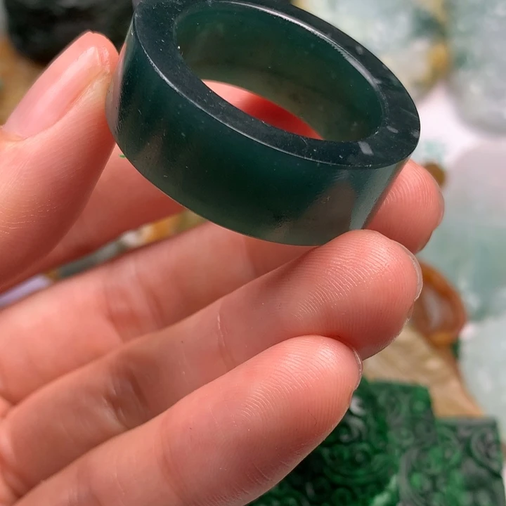 未镶嵌定制翡翠翡翠