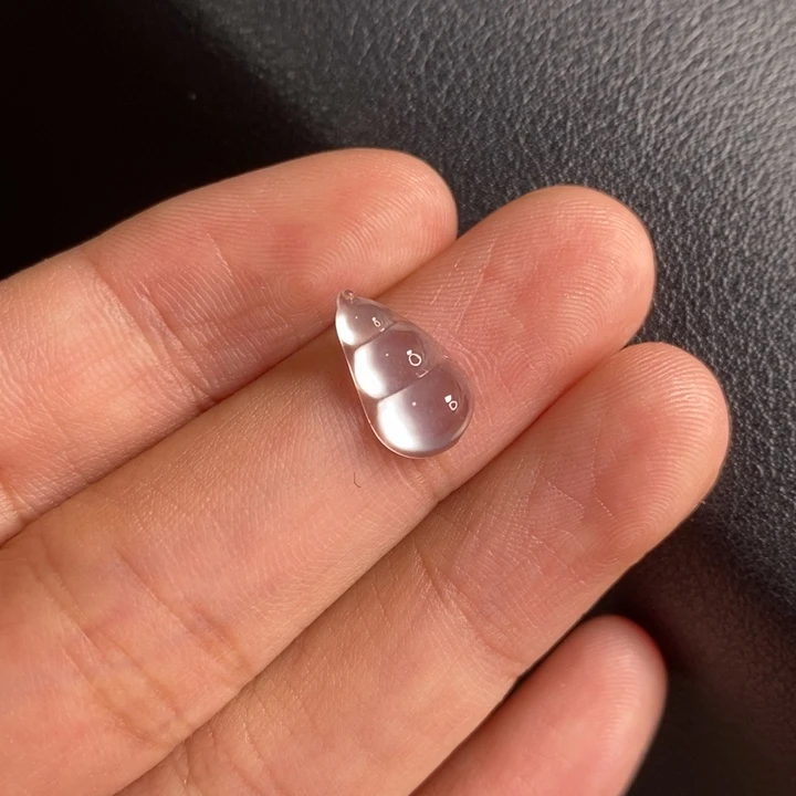 翡翠颈饰未镶嵌玻璃种