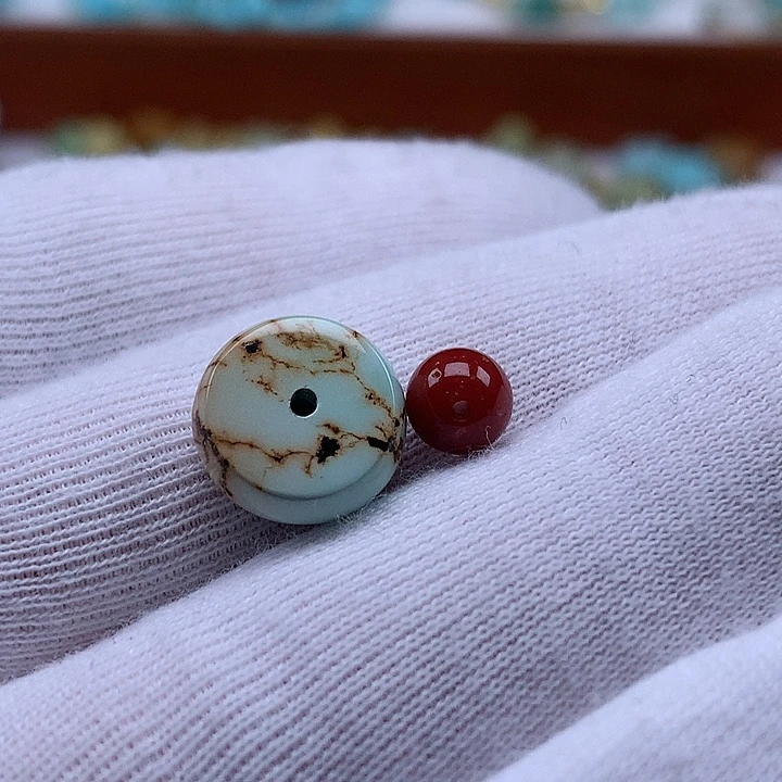 南红玛瑙未镶嵌珠宝奇石