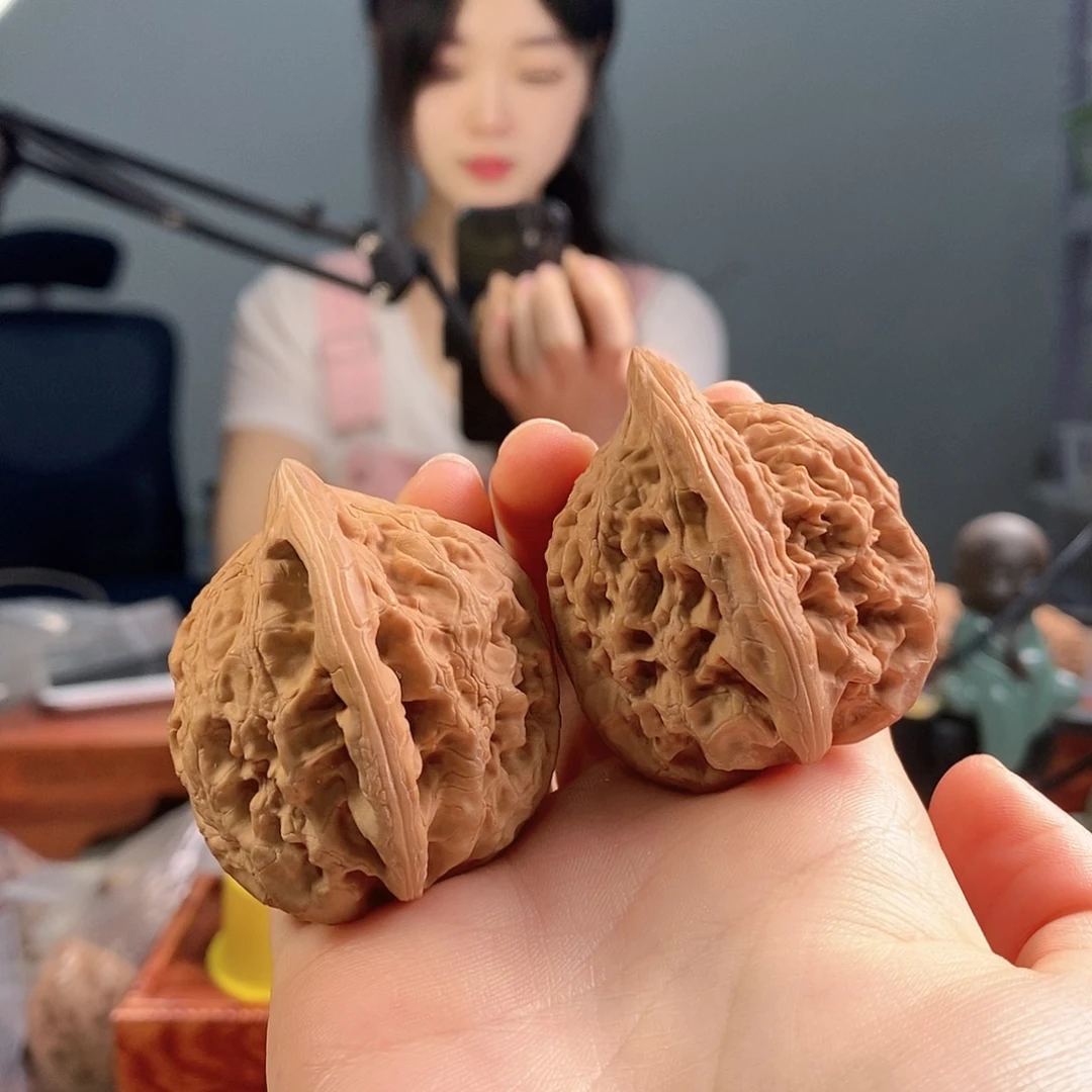 吊坠文玩核桃大沽石