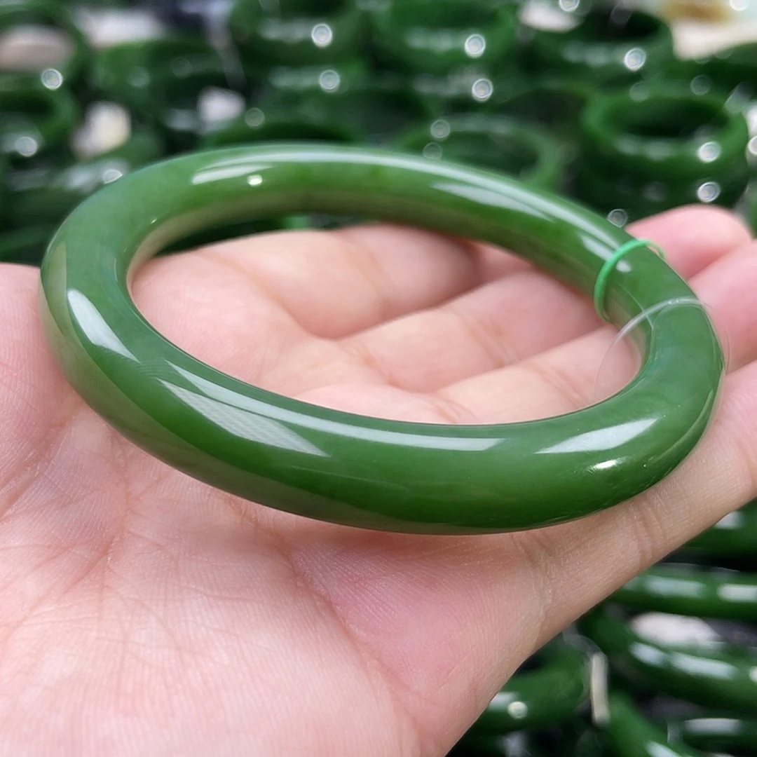 未镶嵌手镯和田玉（碧玉）