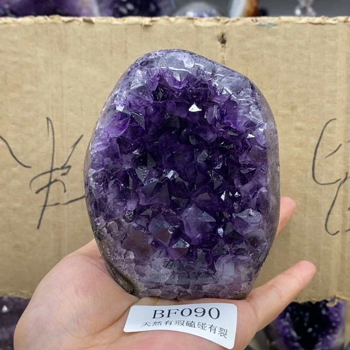 水晶未镶嵌大型摆件（非配饰）