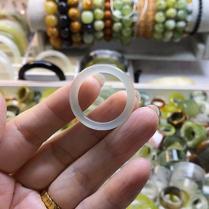 合金蛇纹石玉手镯微*