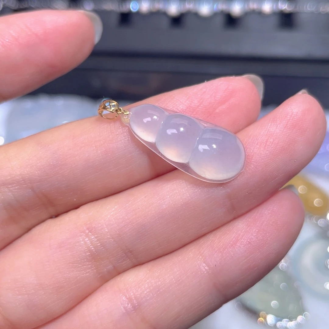 颈饰18K金镶嵌翡翠翡翠