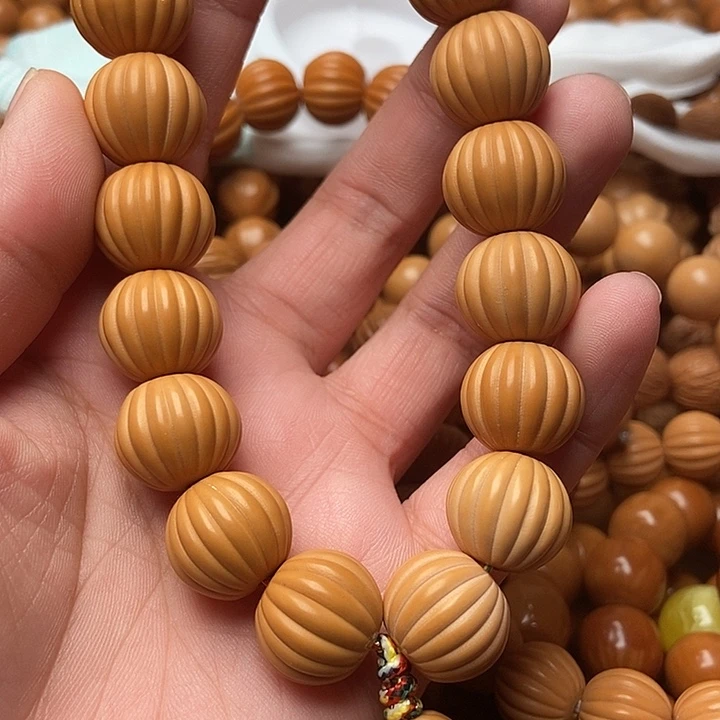 猴头核桃手串清**来手持