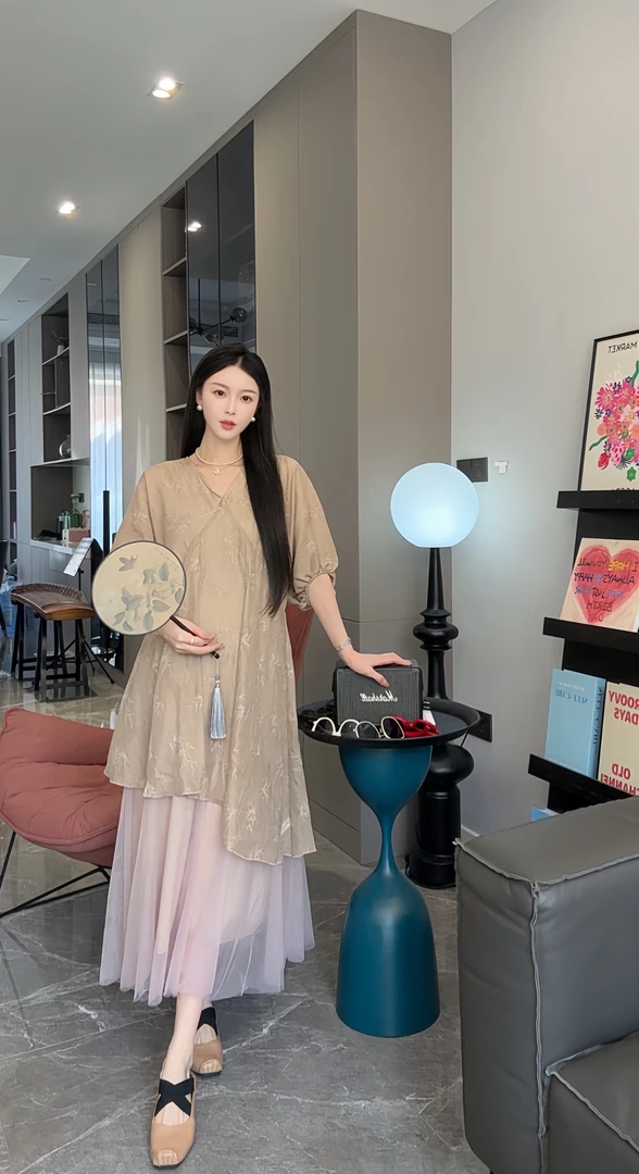 孕妇裙2025夏季新款宽松休闲洋气显瘦气质甜美网纱拼接孕妇连衣裙