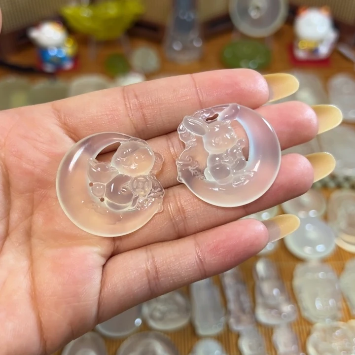 岫玉未镶嵌岫玉白冰挂件月亮蛇月亮兔任选其一